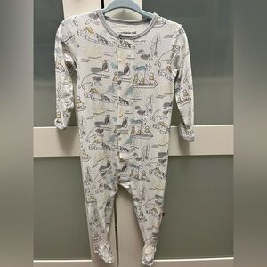 6-9 Magnetic Me Bamboo Footie